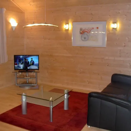 Ferienhaus Daisenberger 펜션 오버아머가우